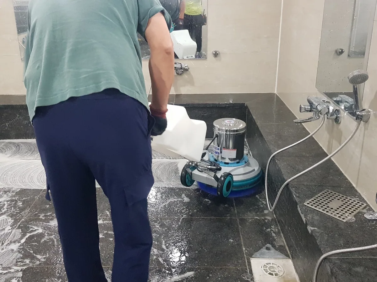 안산시 단원구 선감동 찜질방 수전·샤워기 건식 사우나 위생청소 사례 - 행진크린