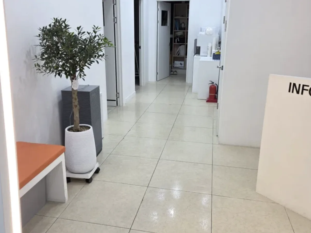 의왕시 월암동 병원 로비·대기실 바닥 위생청소 사례 - 행진크린